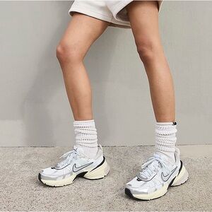 Nike V2K Run sneakers